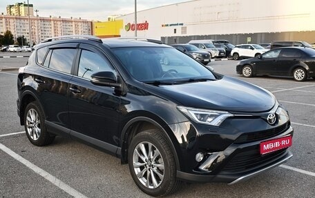 Toyota RAV4, 2017 год, 2 300 000 рублей, 1 фотография