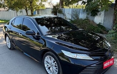 Toyota Camry, 2019 год, 2 700 000 рублей, 1 фотография