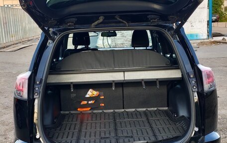 Toyota RAV4, 2017 год, 2 300 000 рублей, 7 фотография