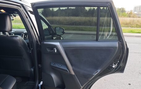Toyota RAV4, 2017 год, 2 300 000 рублей, 13 фотография