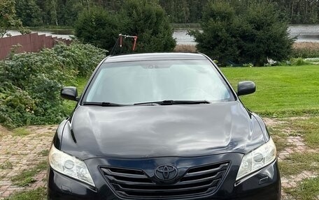 Toyota Camry, 2008 год, 980 000 рублей, 2 фотография