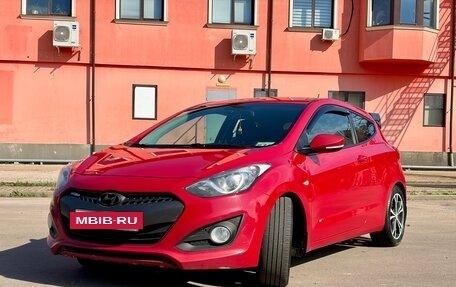 Hyundai i30 II рестайлинг, 2013 год, 650 000 рублей, 2 фотография
