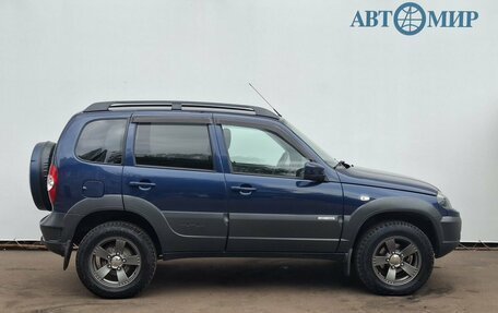 Chevrolet Niva I рестайлинг, 2018 год, 780 000 рублей, 4 фотография