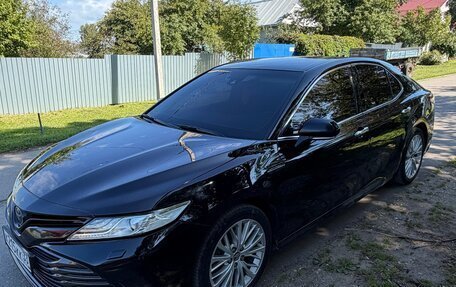 Toyota Camry, 2019 год, 2 700 000 рублей, 2 фотография