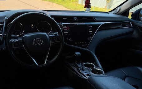 Toyota Camry, 2019 год, 2 700 000 рублей, 12 фотография