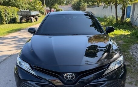 Toyota Camry, 2019 год, 2 700 000 рублей, 3 фотография
