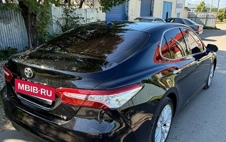 Toyota Camry, 2019 год, 2 700 000 рублей, 5 фотография