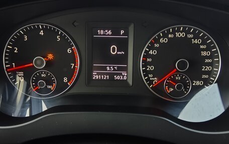 Volkswagen Jetta VI, 2012 год, 800 000 рублей, 7 фотография