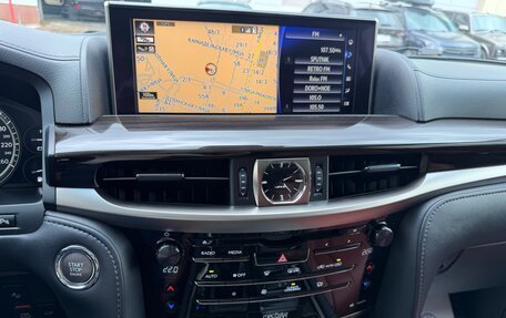 Lexus LX III, 2017 год, 8 200 000 рублей, 10 фотография