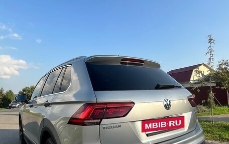 Volkswagen Tiguan II, 2018 год, 2 900 000 рублей, 5 фотография