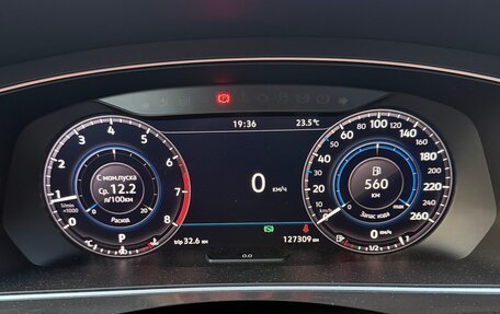 Volkswagen Tiguan II, 2018 год, 2 900 000 рублей, 24 фотография