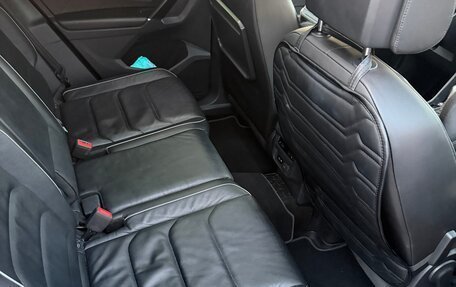 Volkswagen Tiguan II, 2018 год, 2 900 000 рублей, 31 фотография