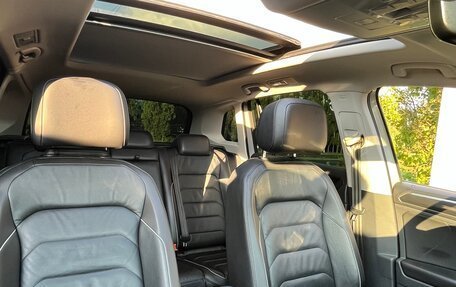 Volkswagen Tiguan II, 2018 год, 2 900 000 рублей, 36 фотография