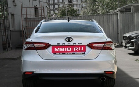 Toyota Camry, 2020 год, 3 100 000 рублей, 5 фотография