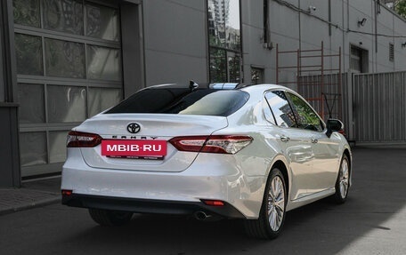 Toyota Camry, 2020 год, 3 100 000 рублей, 4 фотография
