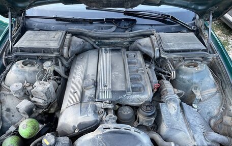 BMW 5 серия, 1998 год, 490 000 рублей, 13 фотография