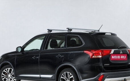 Mitsubishi Outlander III рестайлинг 3, 2016 год, 1 659 000 рублей, 5 фотография