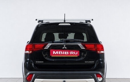 Mitsubishi Outlander III рестайлинг 3, 2016 год, 1 659 000 рублей, 6 фотография