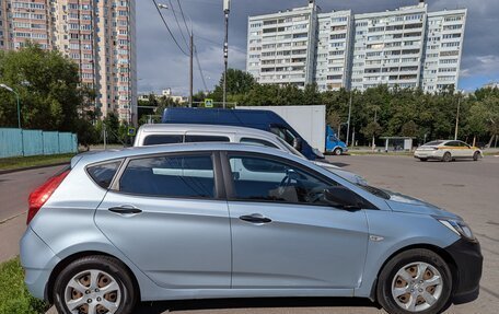 Hyundai Solaris II рестайлинг, 2012 год, 590 000 рублей, 3 фотография