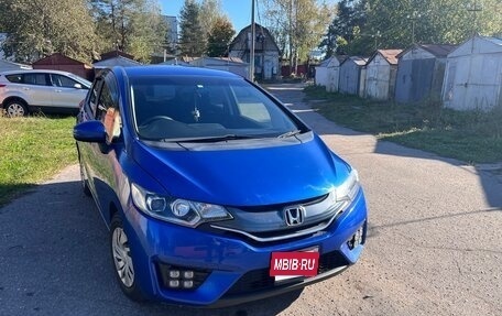 Honda Fit III, 2013 год, 860 000 рублей, 1 фотография