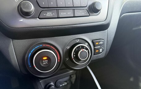 KIA Rio III рестайлинг, 2014 год, 1 049 000 рублей, 12 фотография