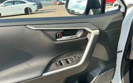 Toyota RAV4, 2025 год, 4 090 000 рублей, 7 фотография