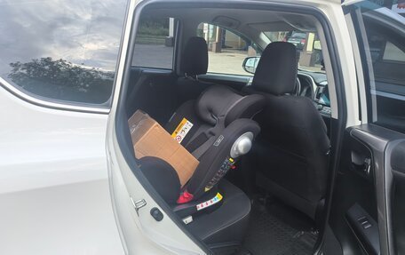 Toyota RAV4, 2019 год, 2 500 000 рублей, 10 фотография