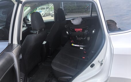Toyota RAV4, 2019 год, 2 500 000 рублей, 11 фотография