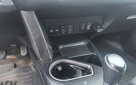 Toyota RAV4, 2019 год, 2 500 000 рублей, 14 фотография