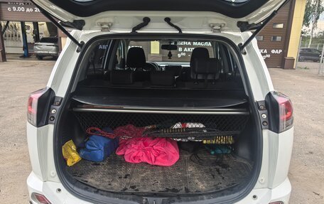 Toyota RAV4, 2019 год, 2 500 000 рублей, 15 фотография