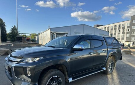 Mitsubishi L200 IV рестайлинг, 2022 год, 4 050 000 рублей, 14 фотография