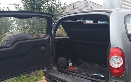 Chevrolet Niva I рестайлинг, 2009 год, 390 000 рублей, 18 фотография
