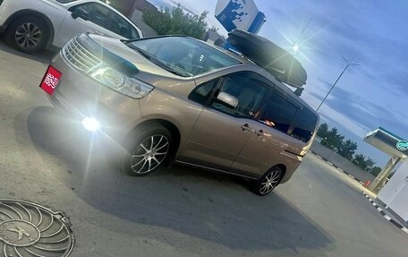 Nissan Serena III, 2006 год, 920 000 рублей, 1 фотография