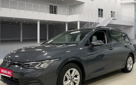 Volkswagen Golf VIII, 2022 год, 2 100 000 рублей, 2 фотография