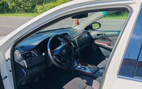 Toyota Camry, 2013 год, 1 680 000 рублей, 7 фотография