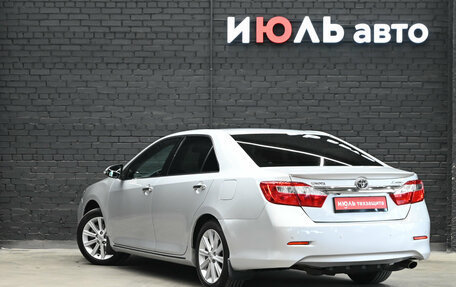 Toyota Camry, 2014 год, 1 670 000 рублей, 6 фотография