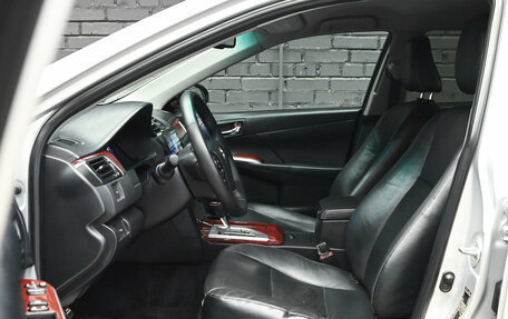 Toyota Camry, 2014 год, 1 670 000 рублей, 9 фотография