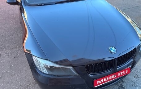 BMW 3 серия, 2006 год, 600 000 рублей, 2 фотография