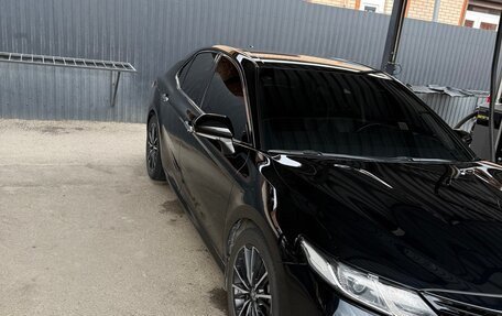 Toyota Camry, 2018 год, 2 550 000 рублей, 2 фотография