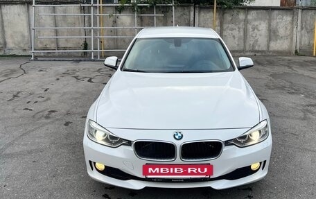 BMW 3 серия, 2014 год, 1 600 000 рублей, 13 фотография