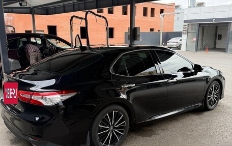 Toyota Camry, 2018 год, 2 550 000 рублей, 4 фотография