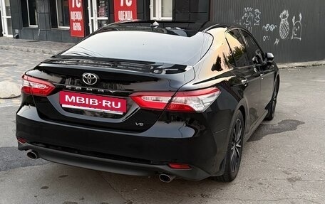 Toyota Camry, 2018 год, 2 550 000 рублей, 23 фотография
