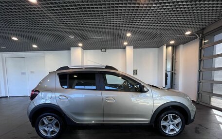 Renault Sandero II рестайлинг, 2019 год, 1 310 000 рублей, 2 фотография