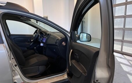 Renault Sandero II рестайлинг, 2019 год, 1 310 000 рублей, 23 фотография