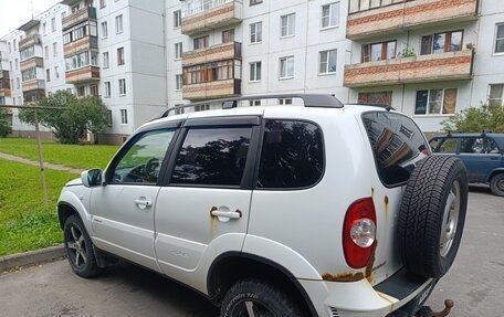 Chevrolet Niva I рестайлинг, 2011 год, 240 000 рублей, 2 фотография