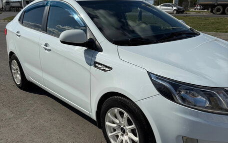 KIA Rio III рестайлинг, 2013 год, 870 000 рублей, 4 фотография