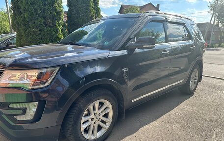 Ford Explorer VI, 2017 год, 2 400 000 рублей, 3 фотография