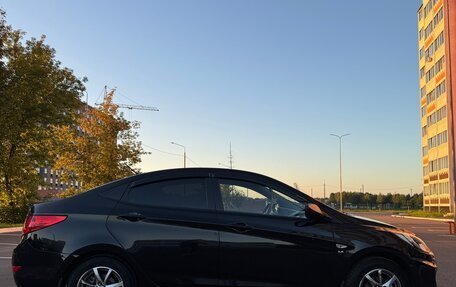 Hyundai Solaris II рестайлинг, 2013 год, 800 000 рублей, 5 фотография