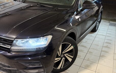 Volkswagen Tiguan II, 2018 год, 2 200 000 рублей, 8 фотография
