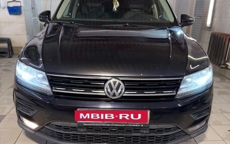 Volkswagen Tiguan II, 2018 год, 2 200 000 рублей, 11 фотография